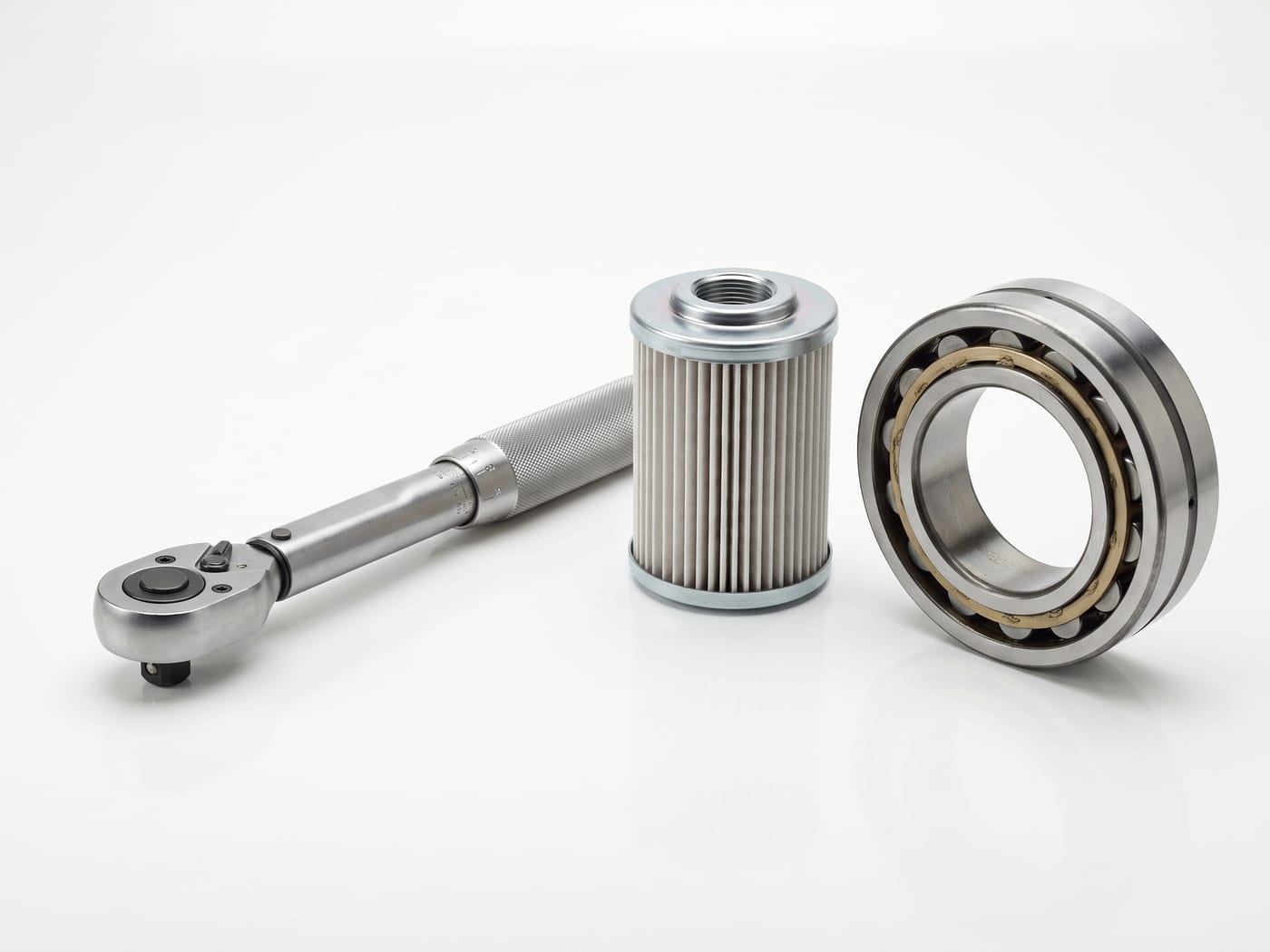 Llave de torque, filtro hidráulico y rodamiento